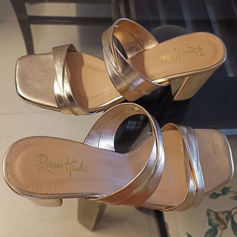 Rawhide Golden Block heel Sandal - Picture 13 of 14